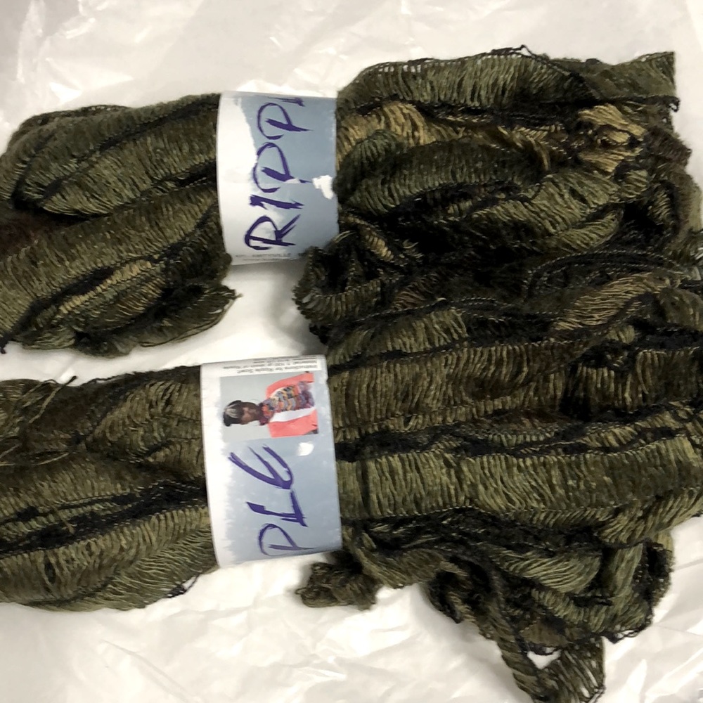 2 HANKS of YARN MADE IN ITALY. NWT